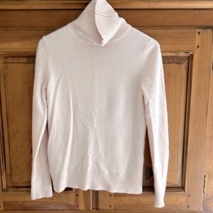 Light pink, cashmere turtleneck, size small